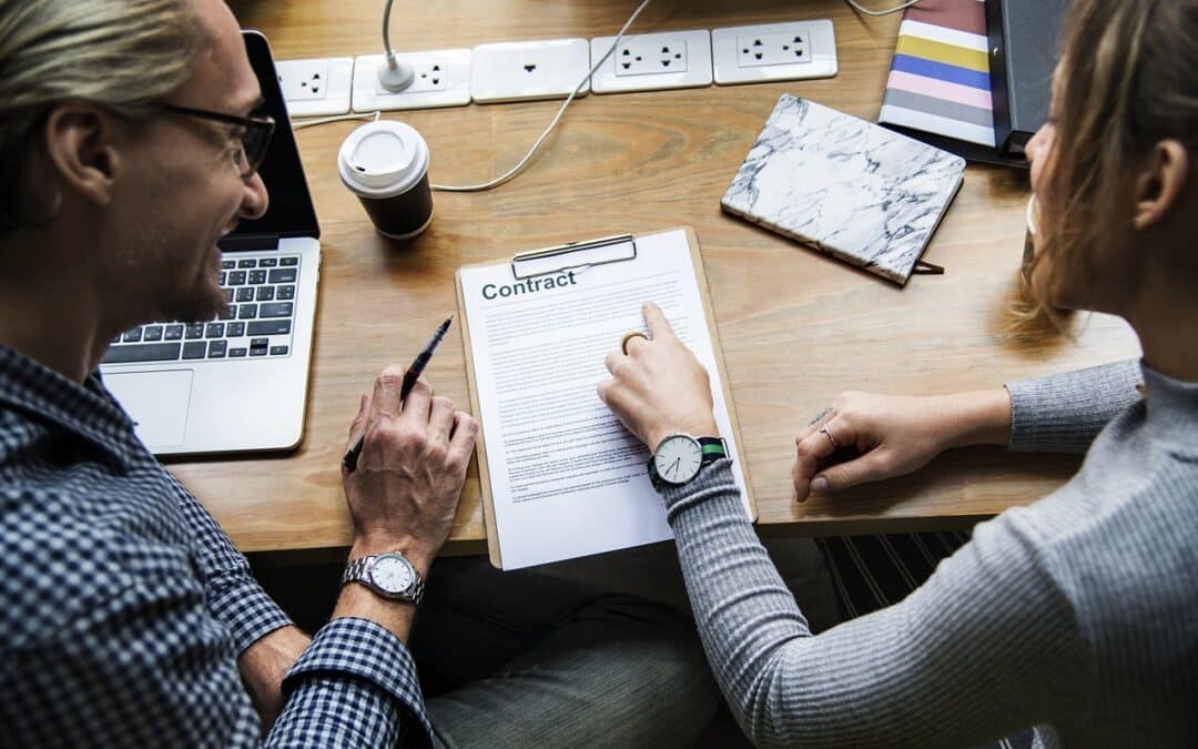 How Much Do Luxury Realtors Make? [Commission Examples]